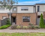 8 Apricot Avenue, Mernda
