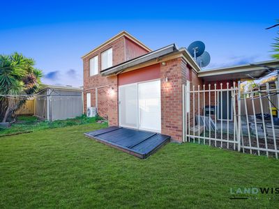 2 Elgar Lane, Caroline Springs