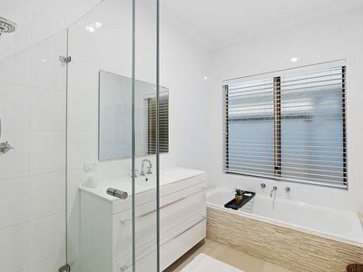 31 Goldsworthy Road, Claremont