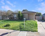 3 Creek Crescent, Horsham