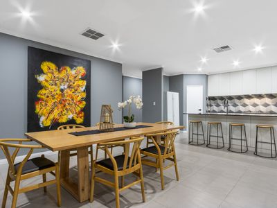 64 Hillhouse Way, Piara Waters