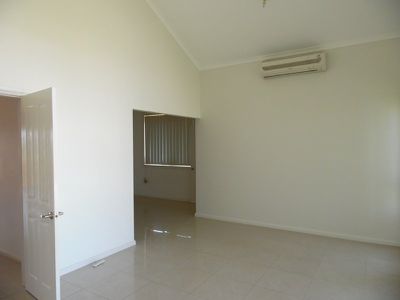 24 Tenterfield Avenue, Hoxton Park