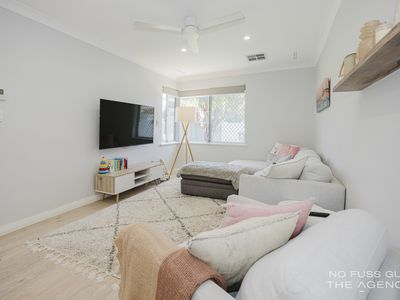 25a Pennine Way, Hamersley