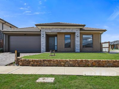 7 Ravenswood Avenue, Clyde