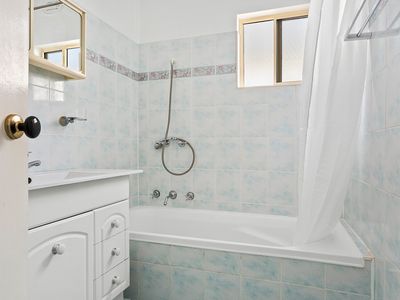 1 / 54 Addison Avenue, Lake Illawarra