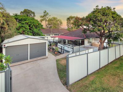 1 Plunkett Street, Woodridge