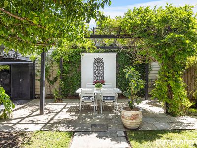 239 Douglas Parade, Newport