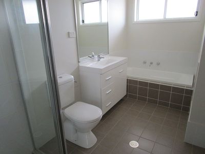 8 / 5 Vlatko Drive, West Hoxton