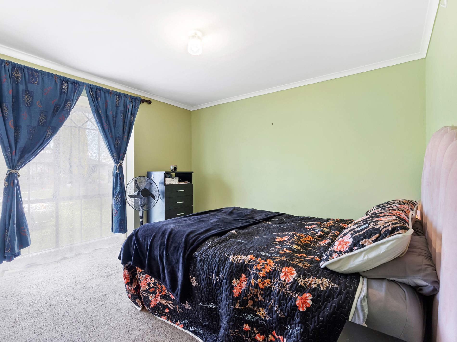 14 St Lawrence Close, Werribee