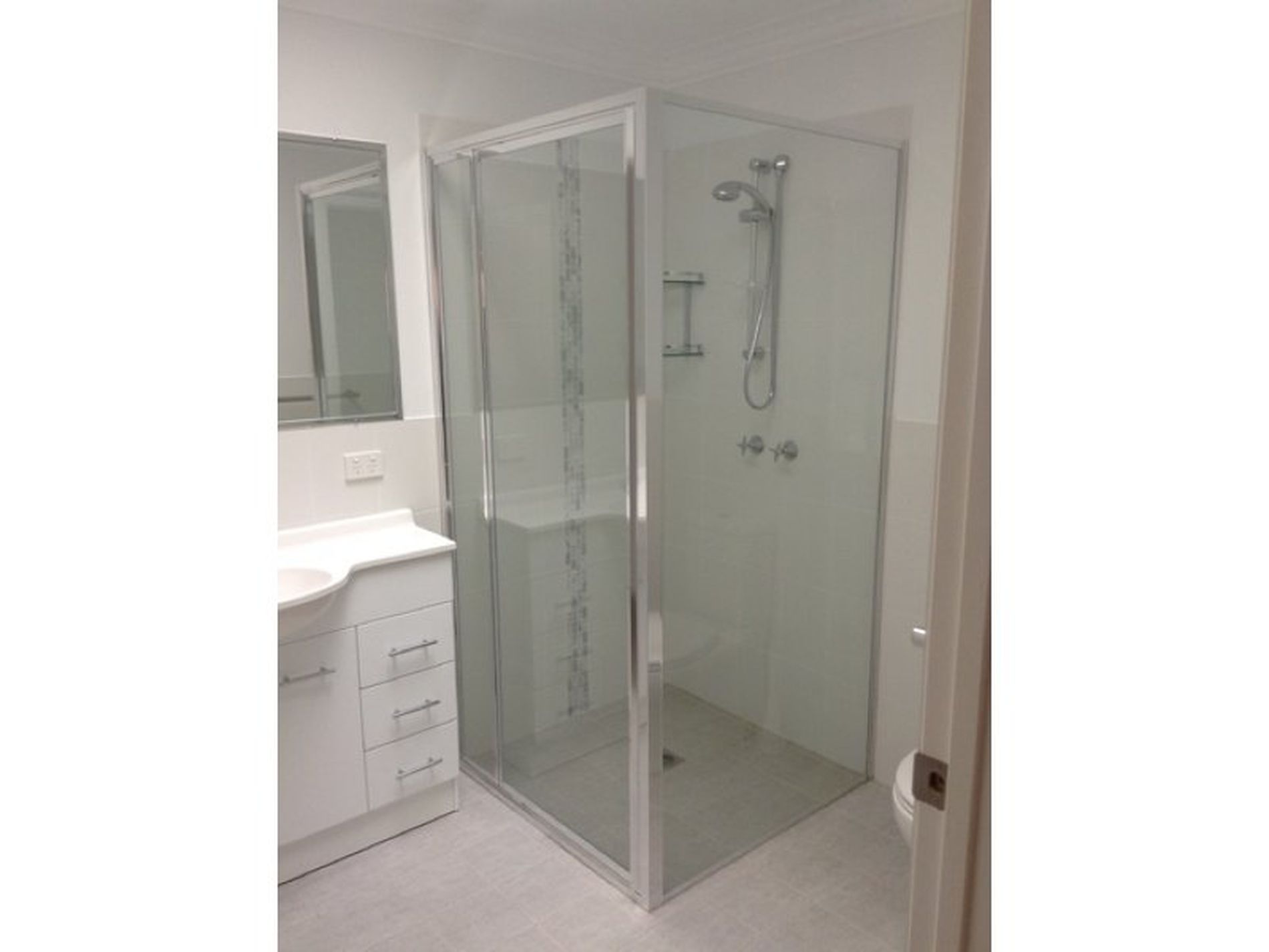 1 / 37 Winnima Way, Berkeley