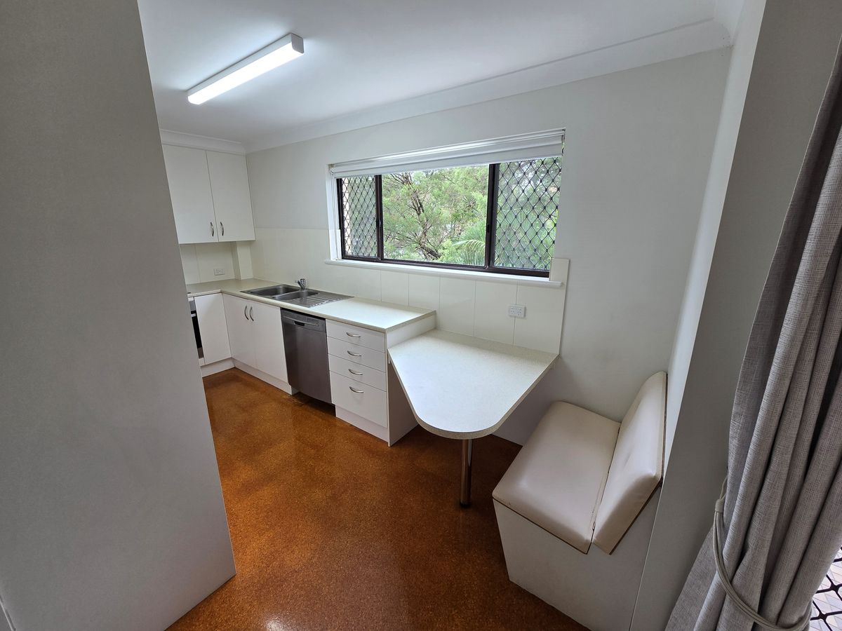 3 / 4 Sheehan Street, Milton