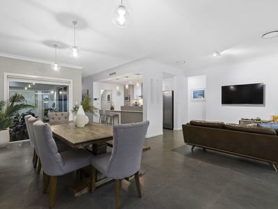 2 Foxwood Circuit, Wakerley