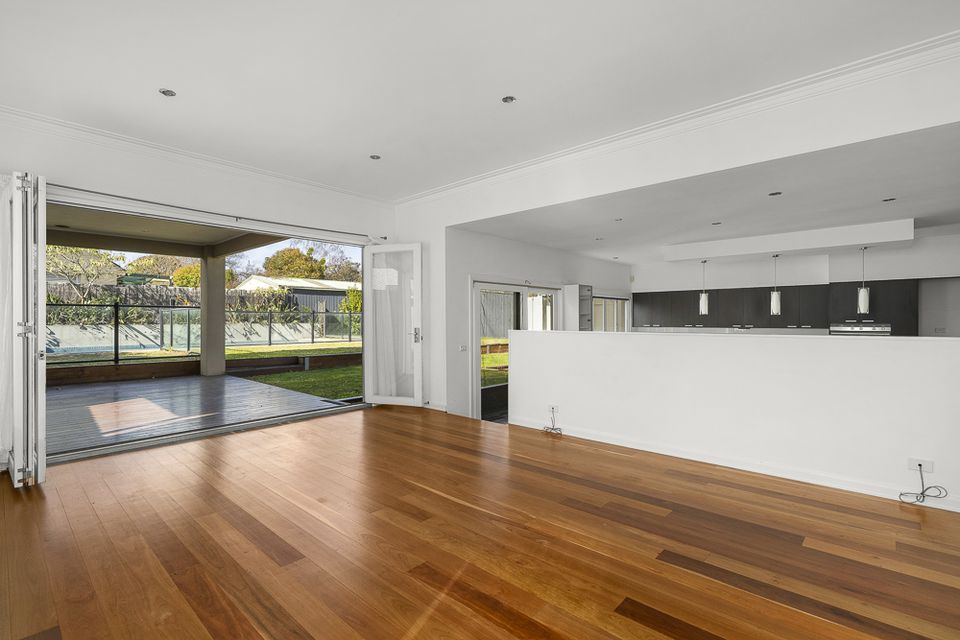 1088 Burke Road, Balwyn North
