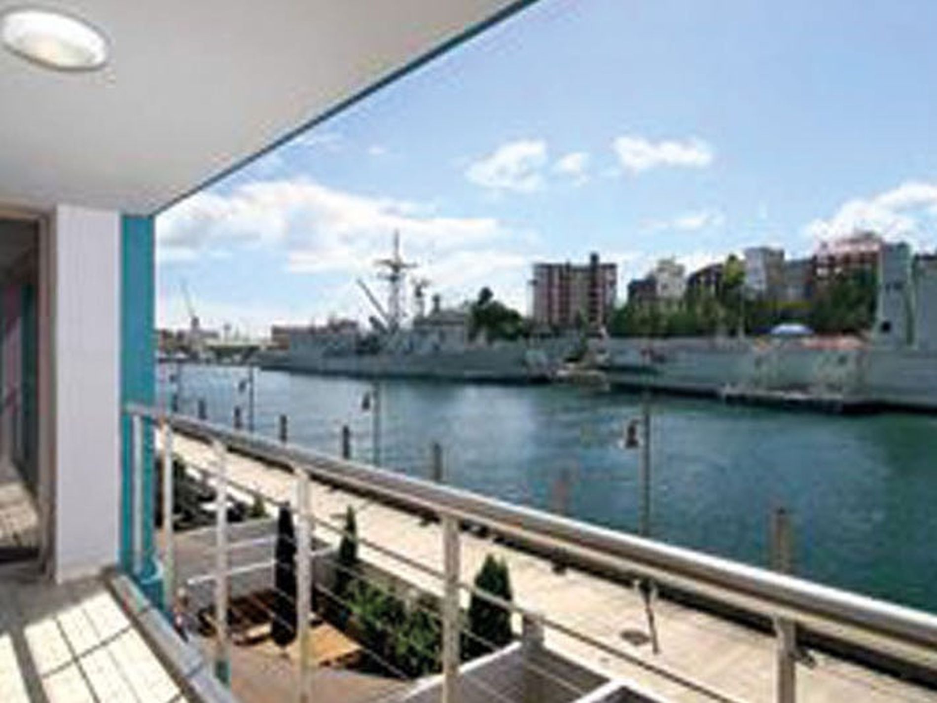 227 / 6 Cowper Wharf Road, Woolloomooloo