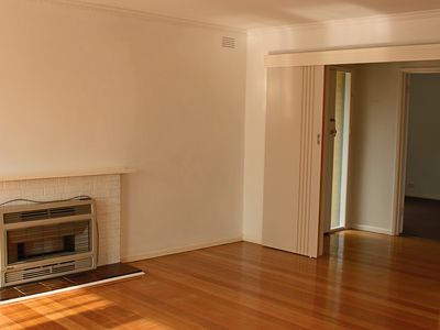 5 Charles Street, Belmont