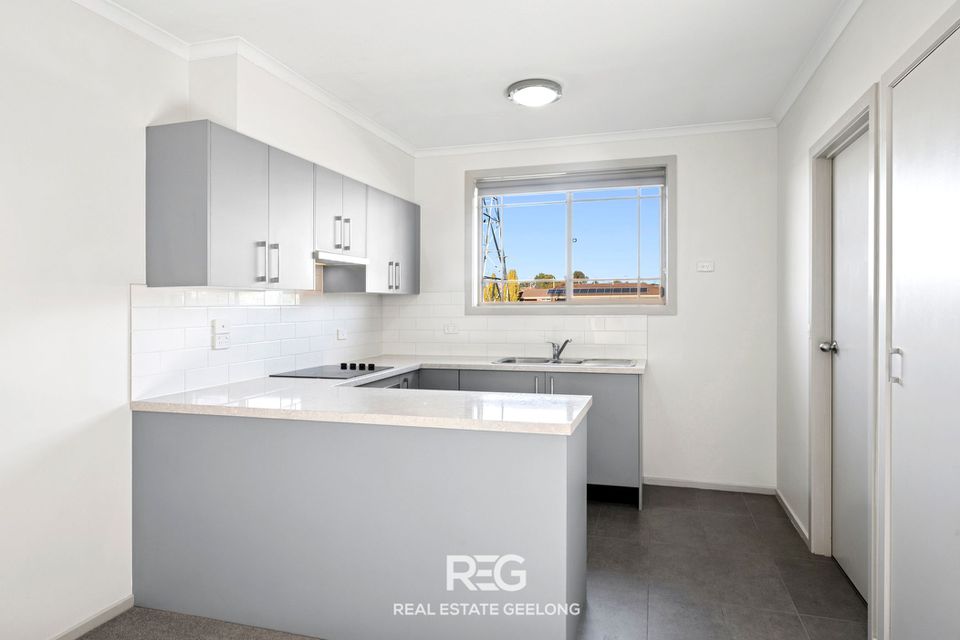 2 / 30 Burdoo Drive, Grovedale