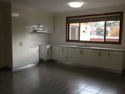 1 / 2 Clarence Street, Geelong West