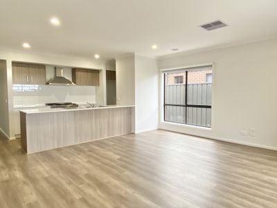 29 Gosfield Drive, Werribee