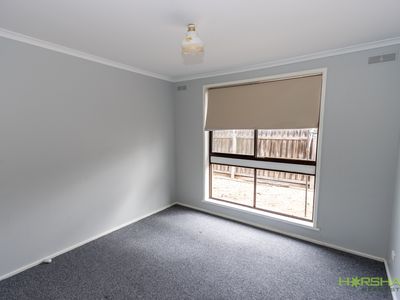2 / 15 Schwarz Avenue, Horsham