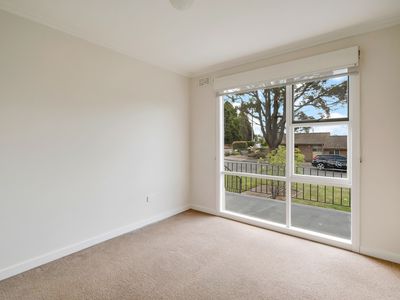 83 Pomona Road, Riverside