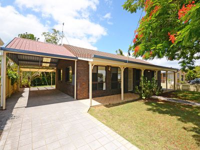 4 WILLIAM STREET, Urangan