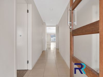 51 pioneer drive, Deer Park