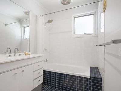 8 Thorne Street, Lake Conjola