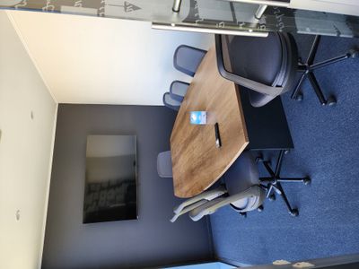 1 / 8 Broadhurst Road, Ingleburn