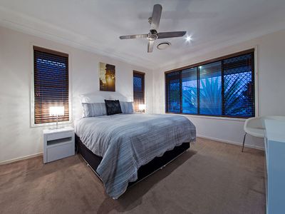 30 Higgs Circuit, Wynnum West