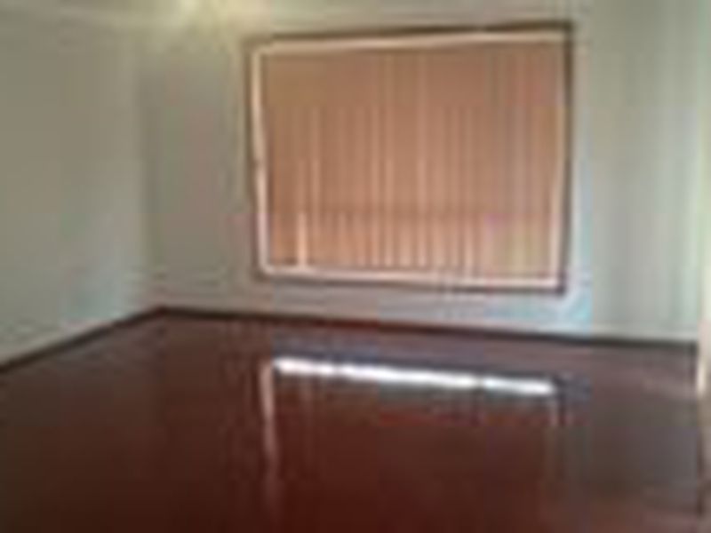 6 Louth Place, Hoxton Park
