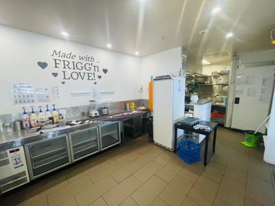 Shop1C / 82 Marine Pde , Southport