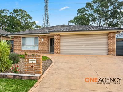 8 Spears Place, Horsley