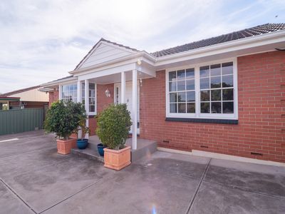 40 Knightsbridge Avenue, Valley View