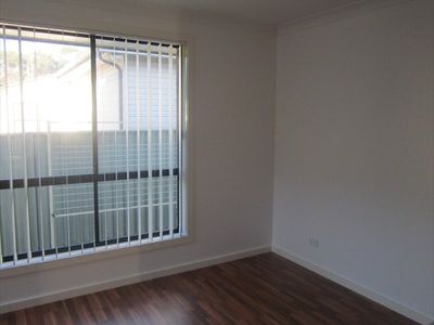 2 / 8 Acacia Street, Windang