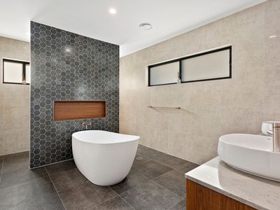 121 The Promontory Drive, Shell Cove
