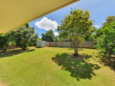 8 Sixth Avenue, Atherton