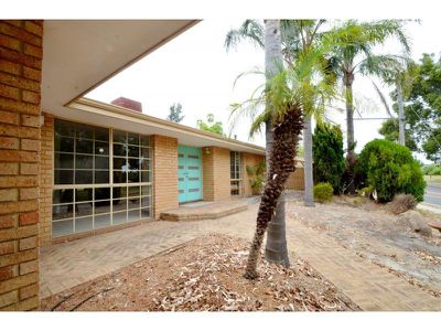 57 Portcullis Drive, Willetton