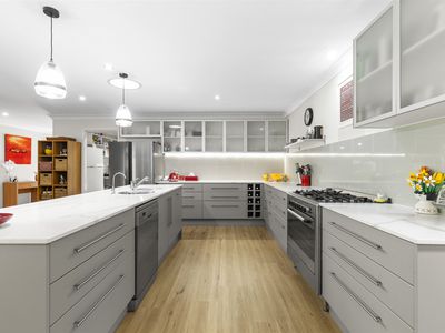 47 Mary Ring Drive, Samford Village