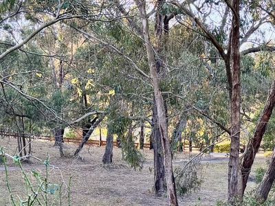 32 L L Road, Officer