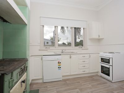 35 Boulder Avenue , Ascot
