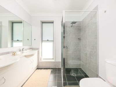 14 Adele Avenue, Wadalba