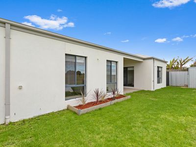 25 Venezia Way, Skye