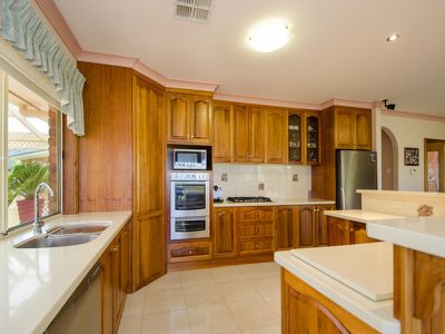 17 Glenmont Crescent, Mount Gambier