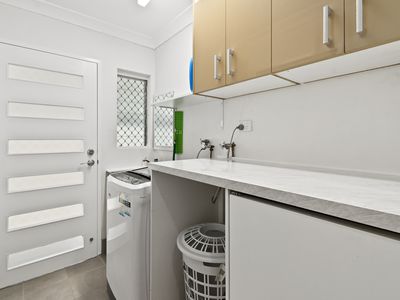 9 CONLAN CLOSE, Manoora