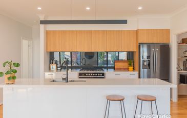 14 Cowdray Crescent, Officer