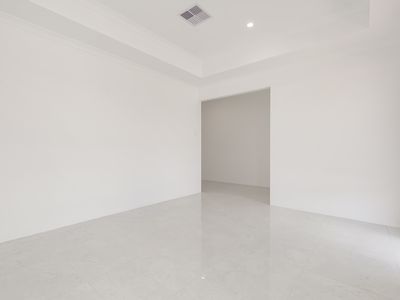 16 Ashville Grange, Henley Brook