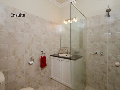 4 Albatross Terrace , Mount Gambier