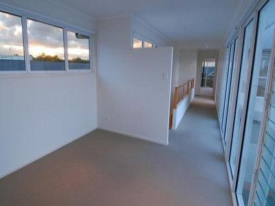 18 Tortola Place, Kawana Island