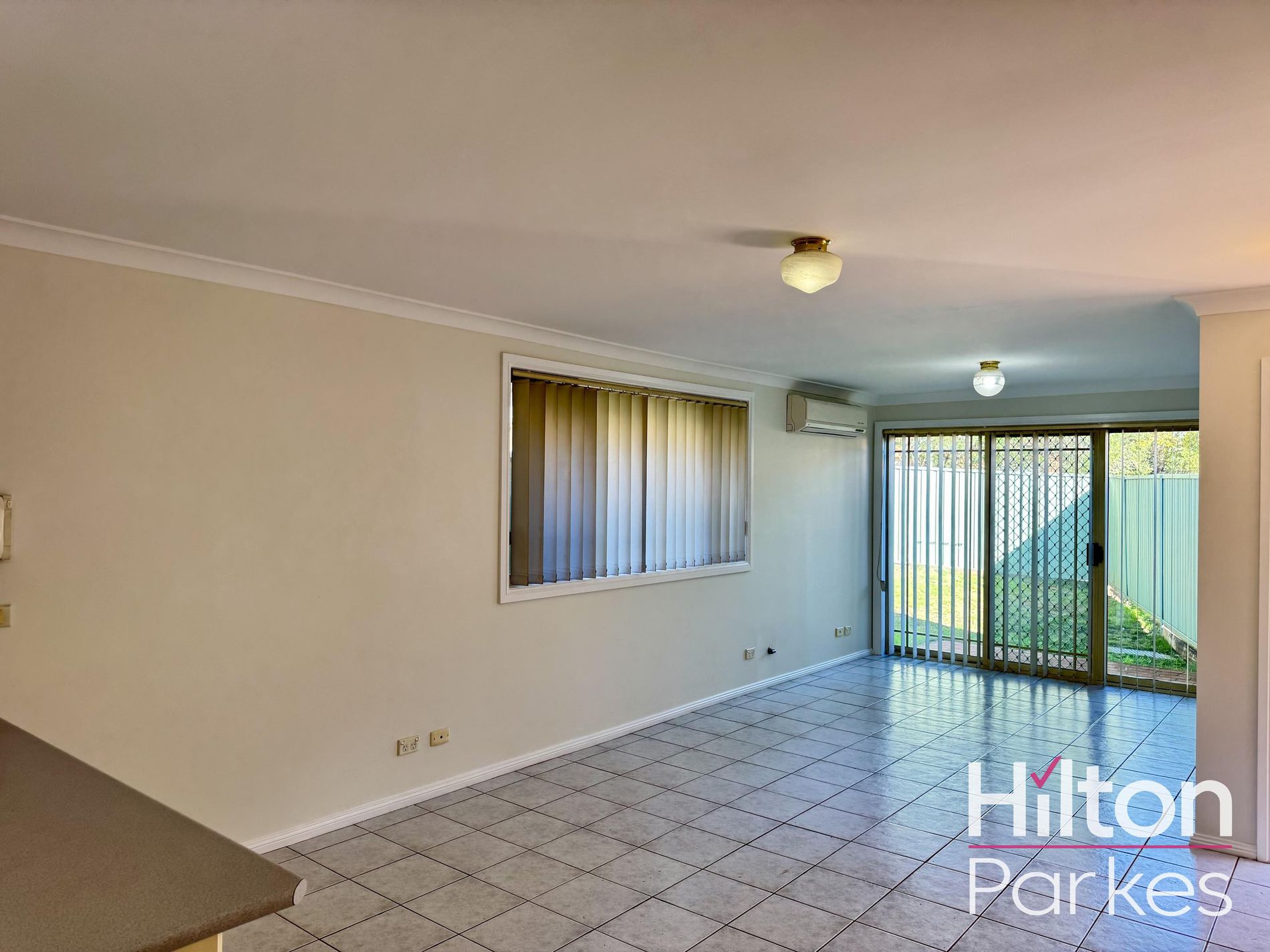 16 / 9 Stanbury Place, Quakers Hill