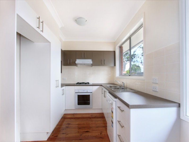 229 Farmborough Road, Farmborough Heights